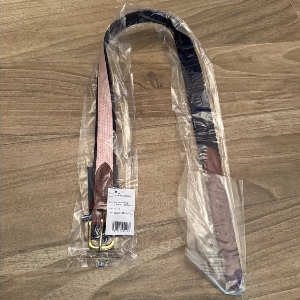 NWT Vineyard Vines boys micro whale classic canvas club belt, 35” or XL